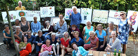 Schrijf je in voor een schildercursus of zangcursus bij Bleu et Vert in de Ardennen, Frankrijk.
